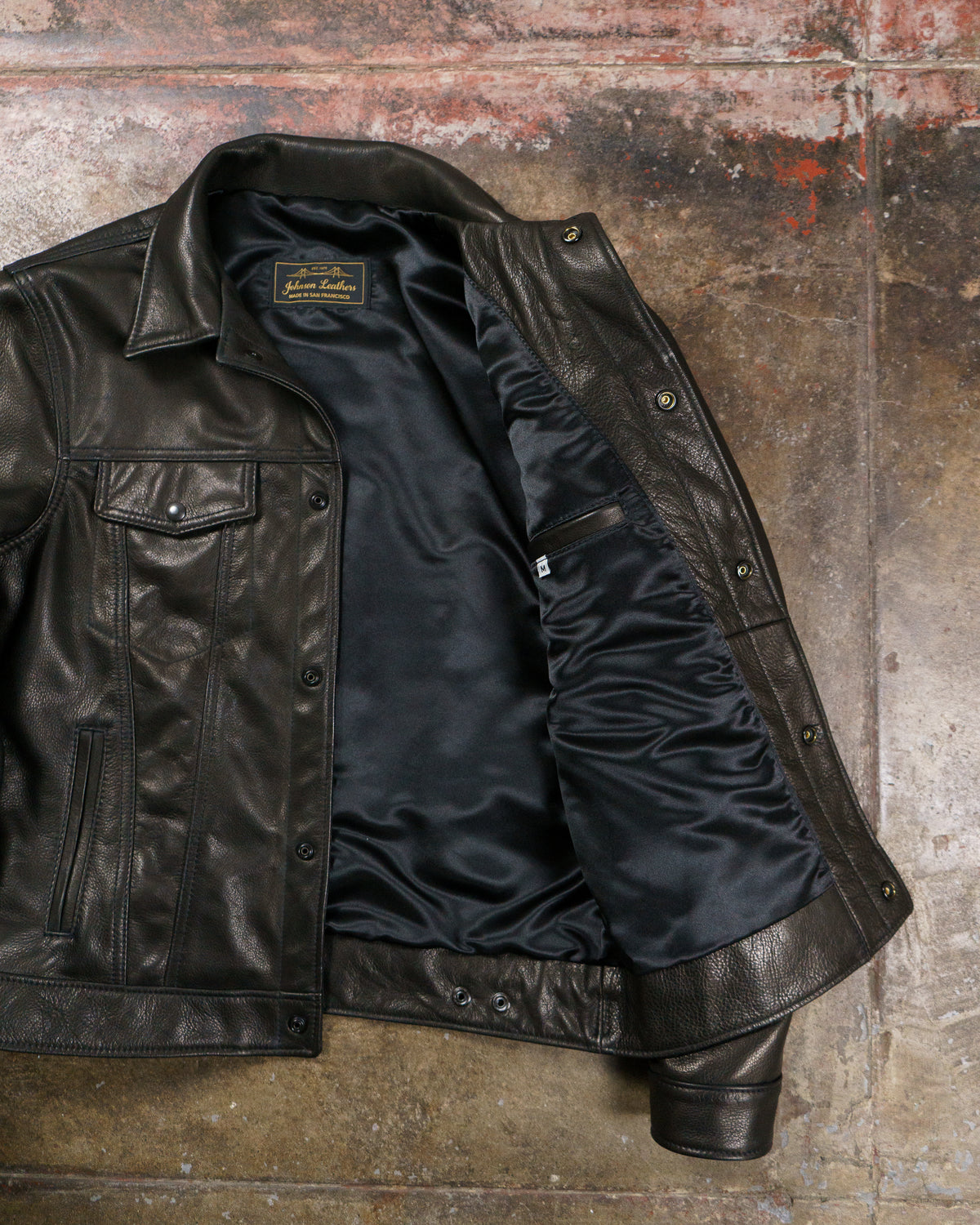 Type III Black Naked Cowhide