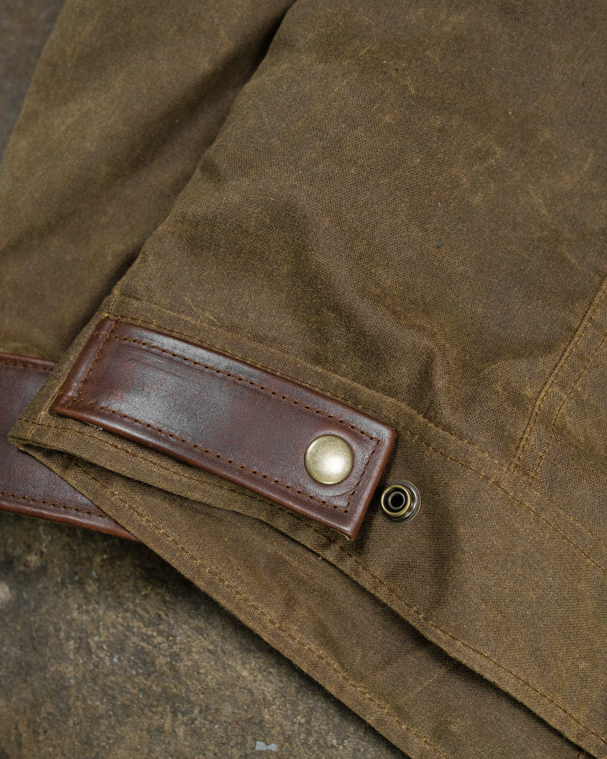 Type III Waxed Canvas Horween Chromexcel (M)