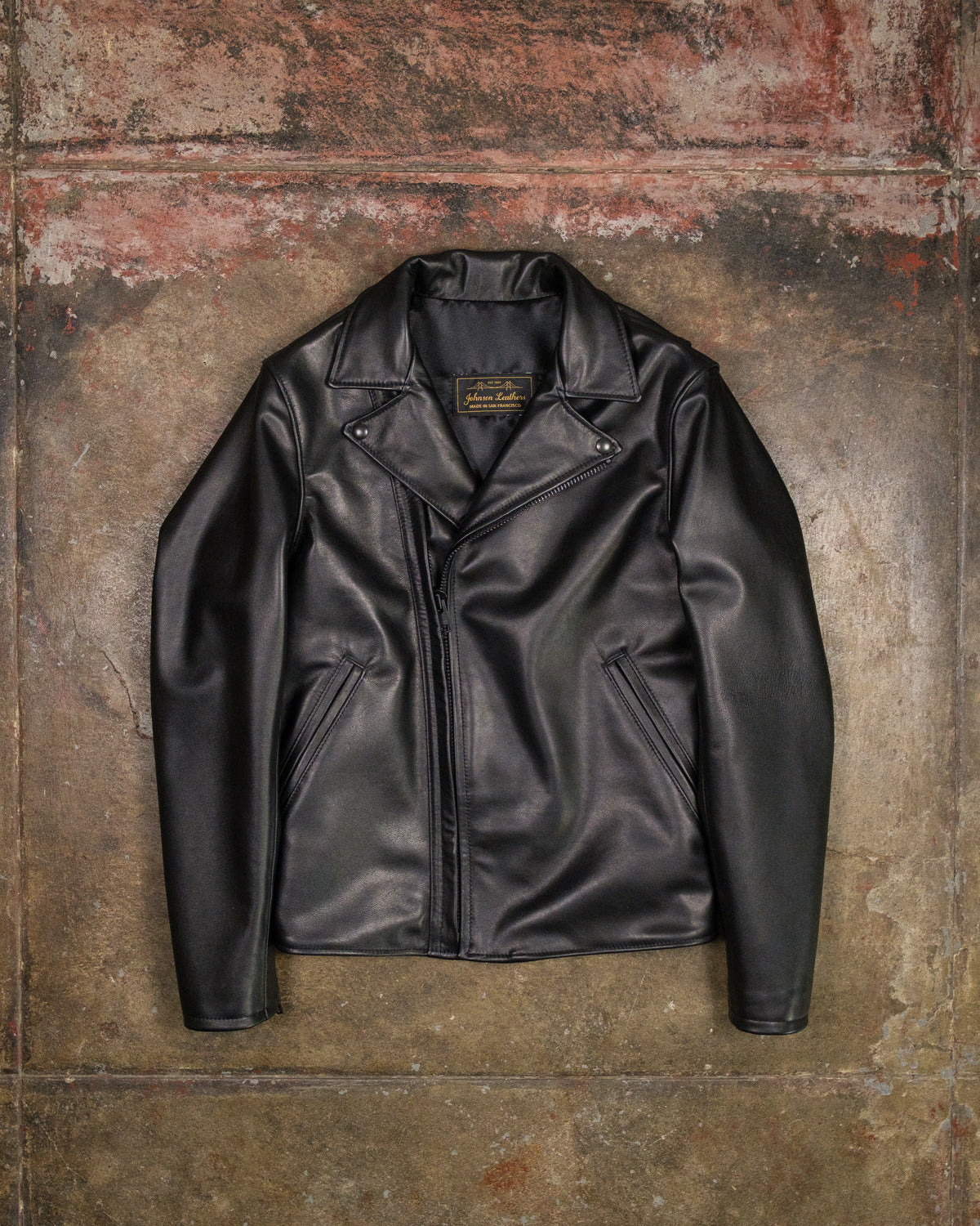 PFW-01 NS Obsidian Cowhide (36)