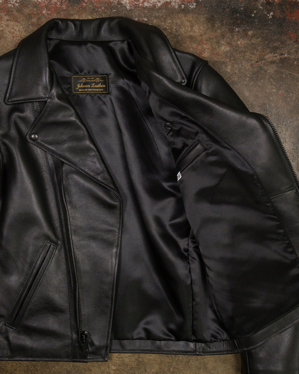 JT-79 Obsidian Cowhide (38)