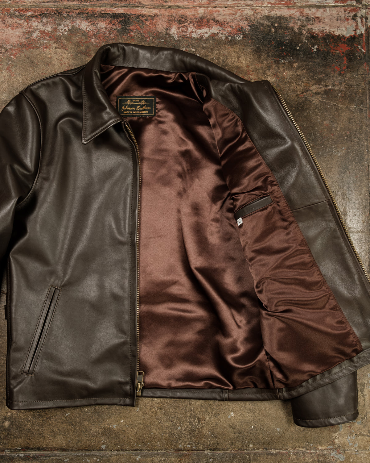 DEL-66 Cocoa Cowhide (M/L)